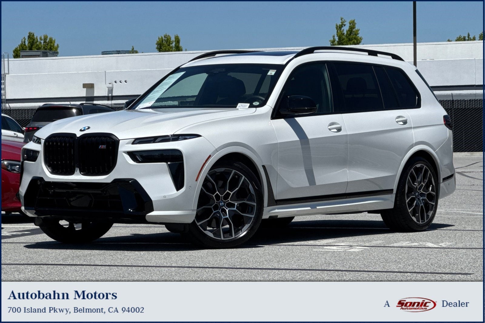 2025 BMW X7 M60i's photo