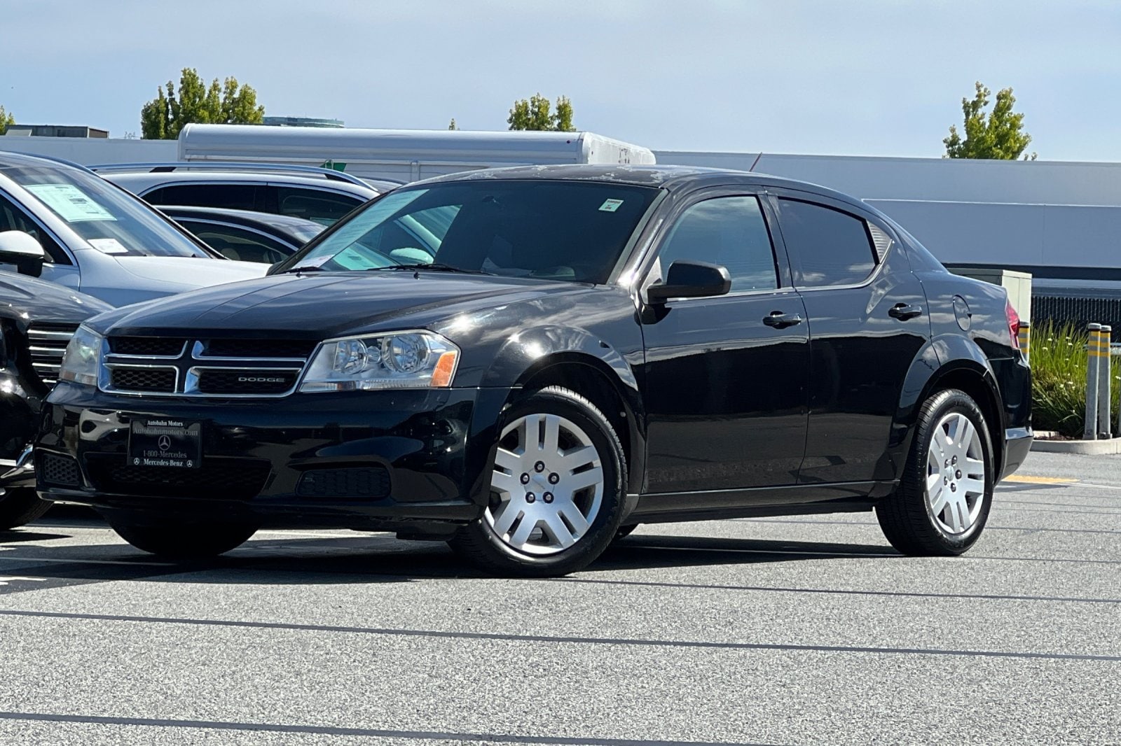 Avenger SE Sedan