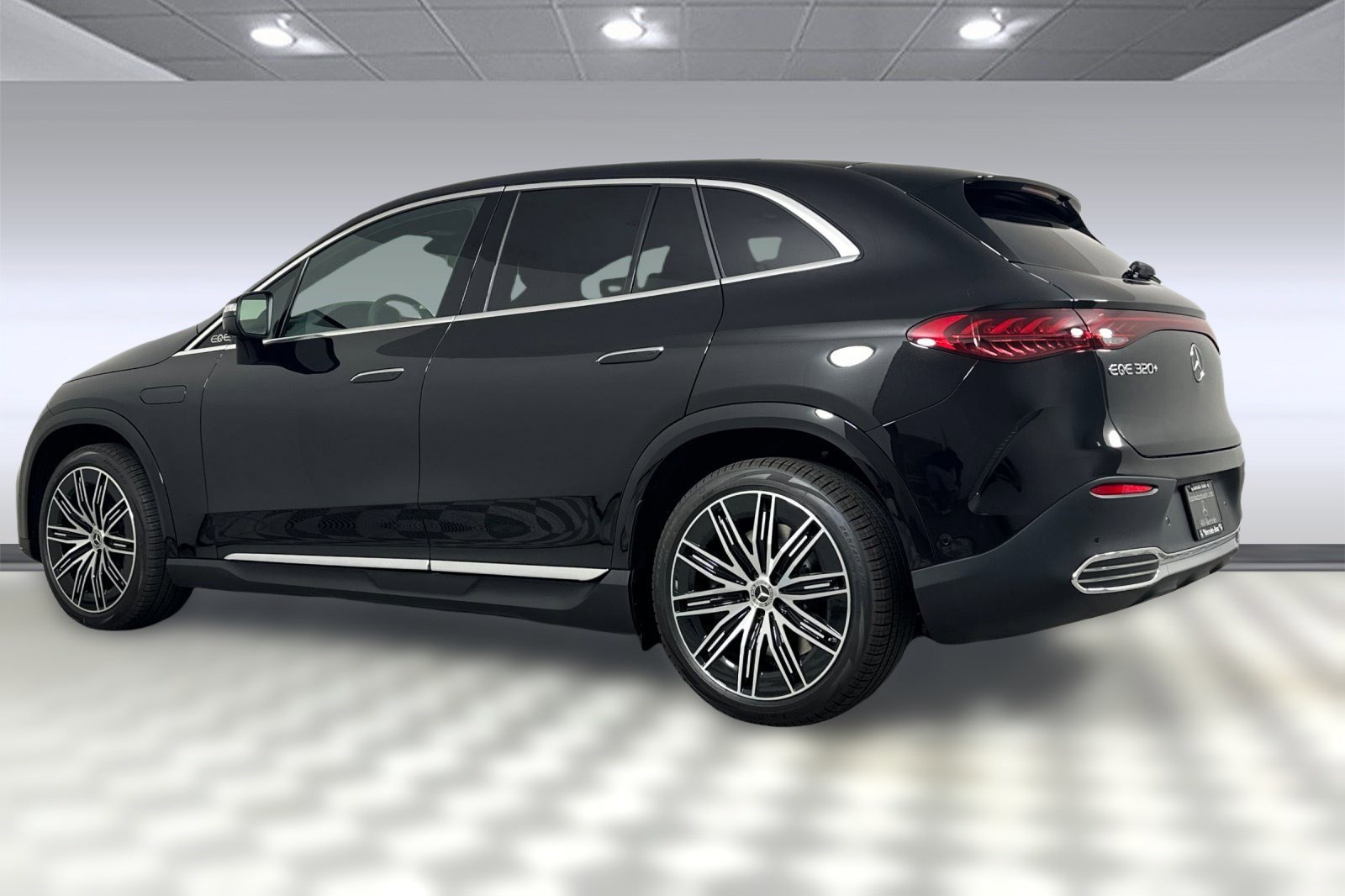 2026 Mercedes Benz EQE SUV photo 3