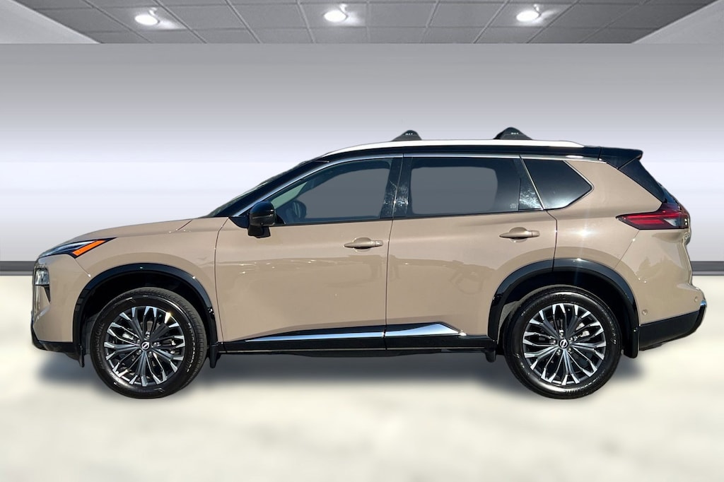 Used 2024 Nissan Rogue Platinum SUV