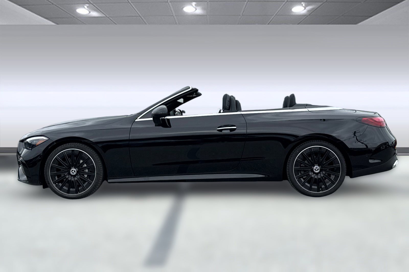 2026 Mercedes Benz CLE 300 4MATIC photo 2