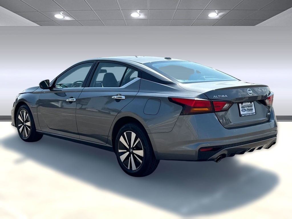 Used 2021 Nissan Altima 2.5 SL Sedan