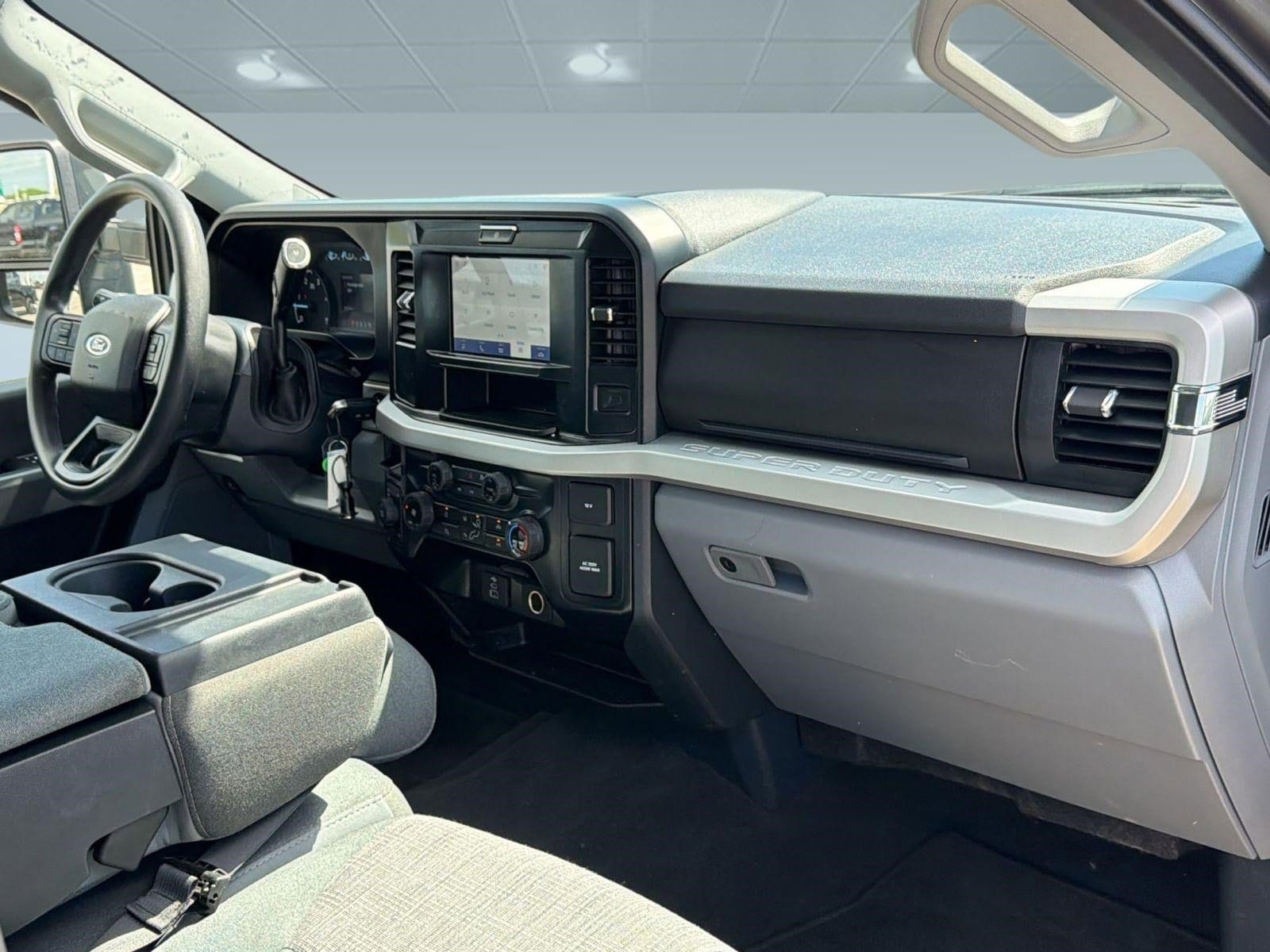 2025 Ford F-250 Super Duty XLT - Photo 29