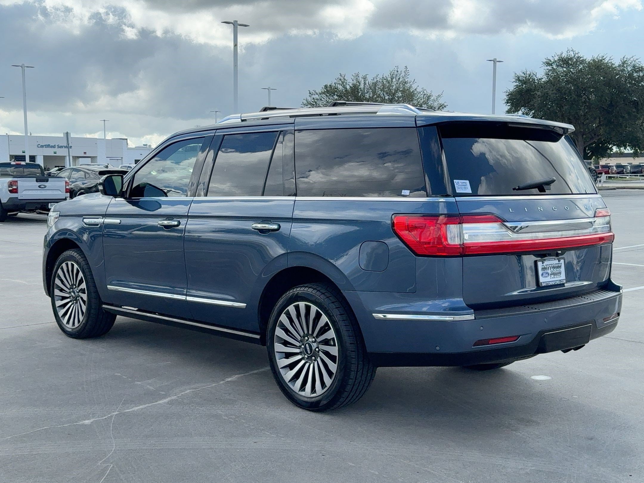 2019 Lincoln Navigator Reserve photo 3