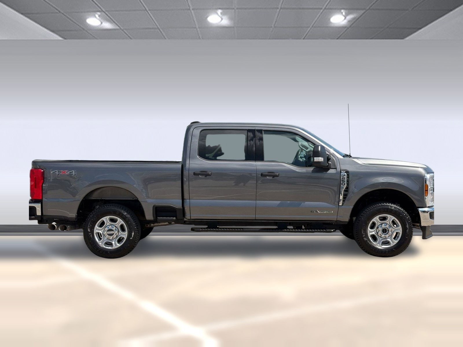 2025 Ford F-250 Super Duty XLT - Photo 8