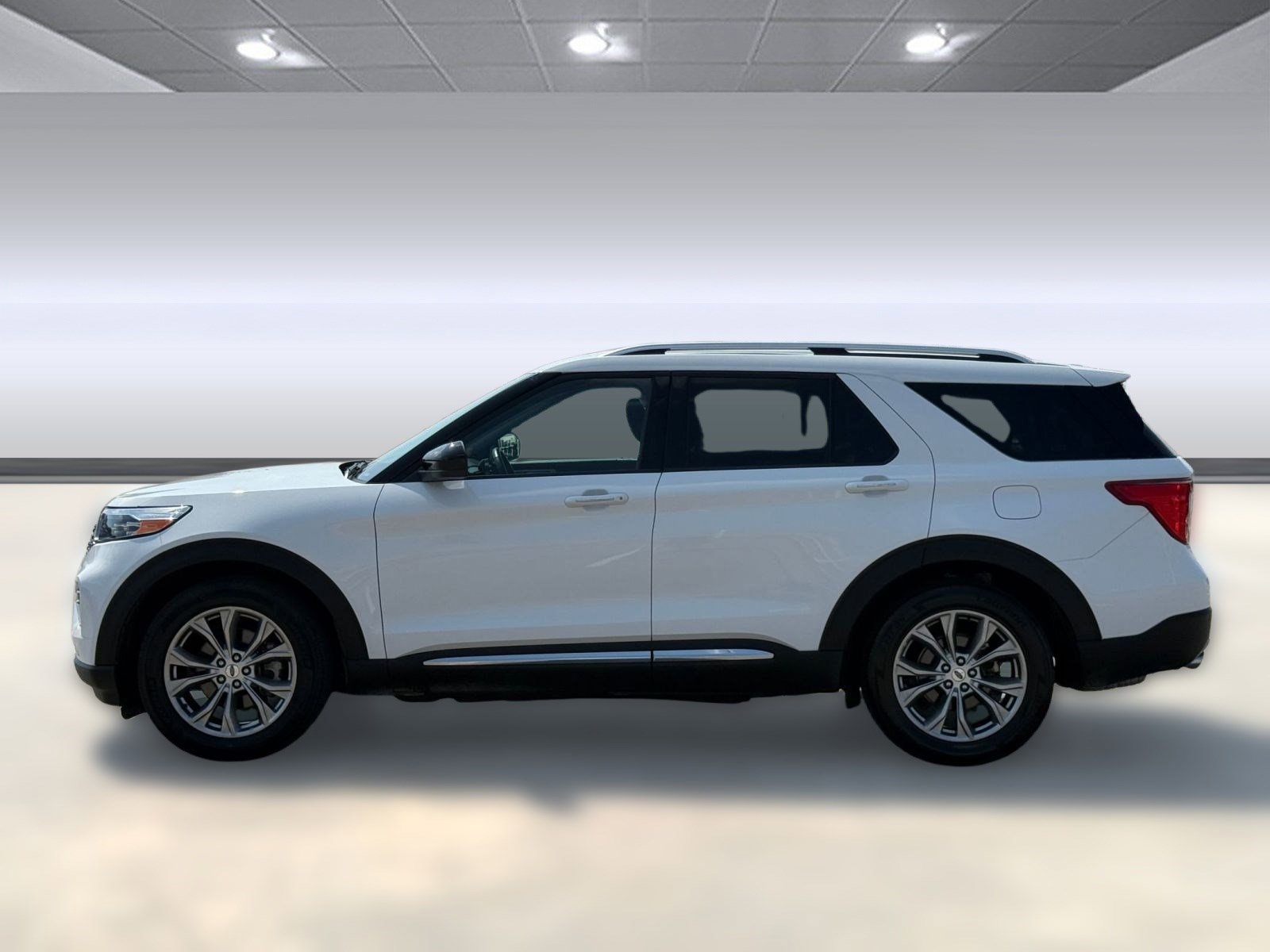 2023 Ford Explorer Limited photo 2
