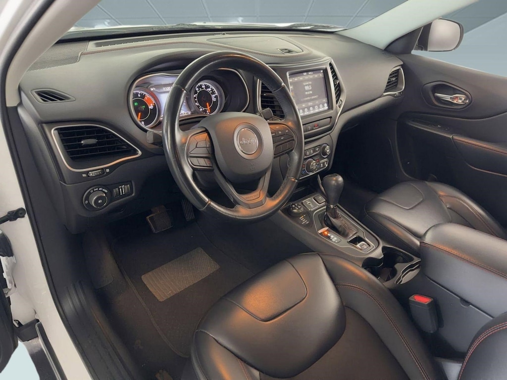 Used 2019 Jeep Cherokee Trailhawk SUV