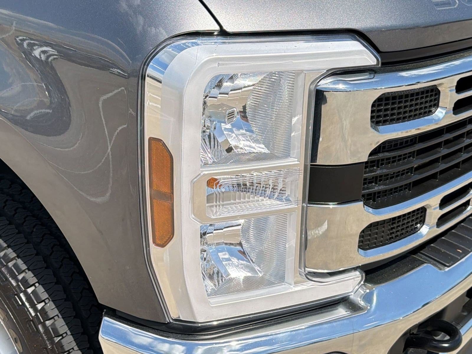 2025 Ford F-250 Super Duty XLT - Photo 11