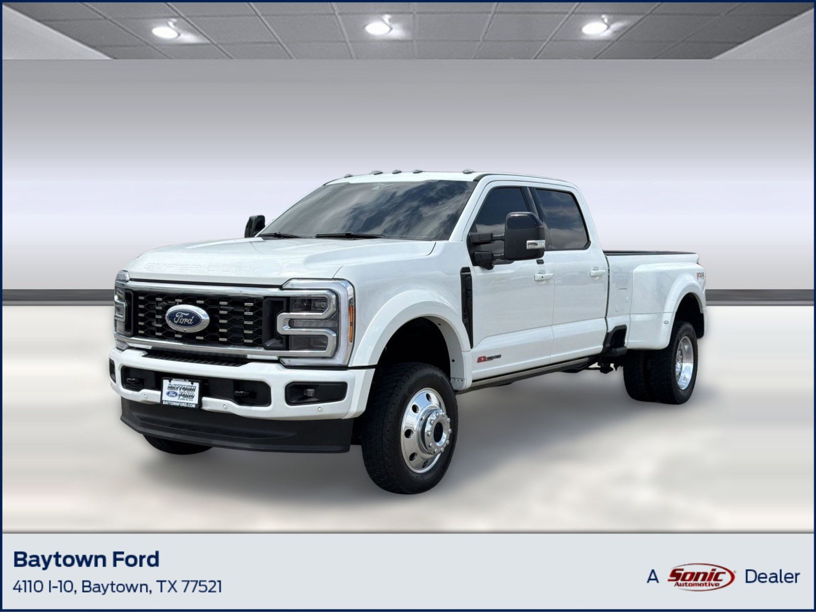 2025 Ford F-450 Platinum 4x4 Crew Cab 8' Box DRW's photo