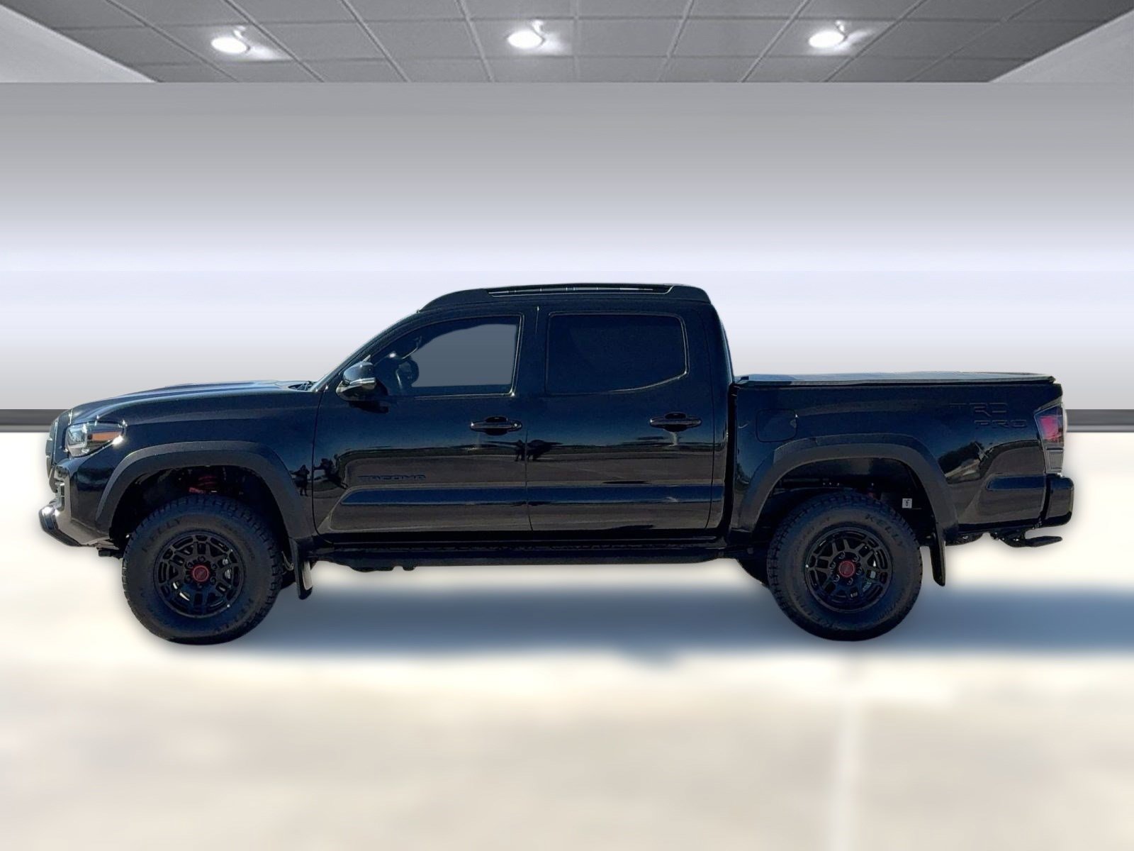 2023 Toyota Tacoma TRD Pro Double Cab photo 2