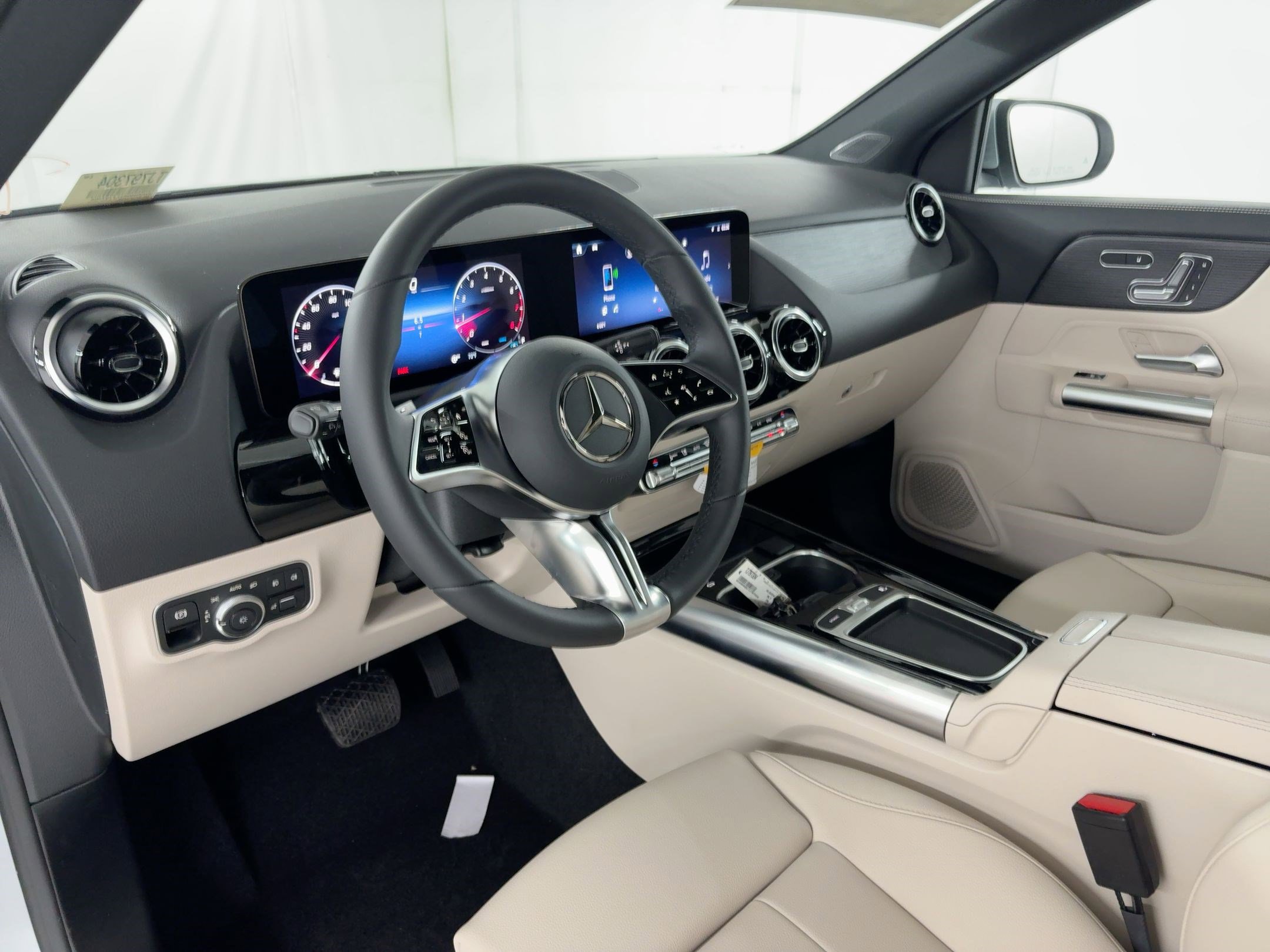 2026 Mercedes Benz GLA 250 photo 4