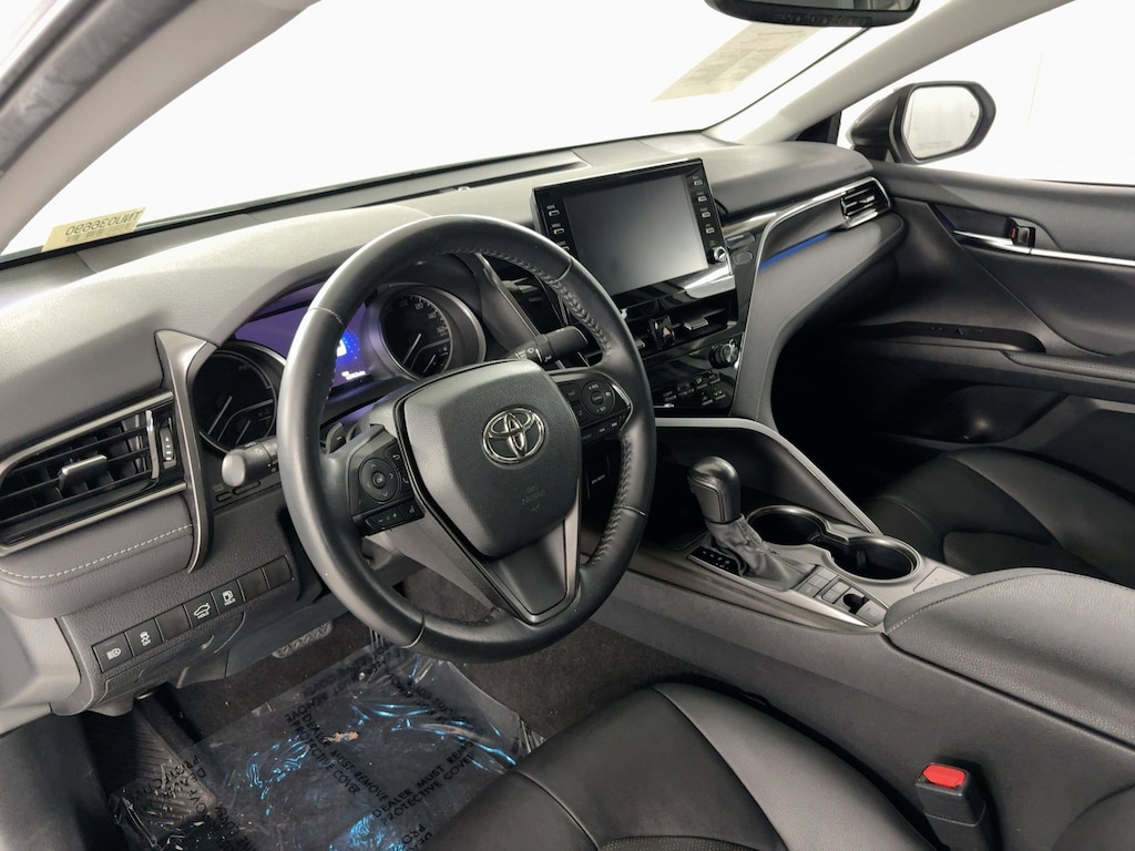 Used 2022 Toyota Camry Hybrid XSE Sedan