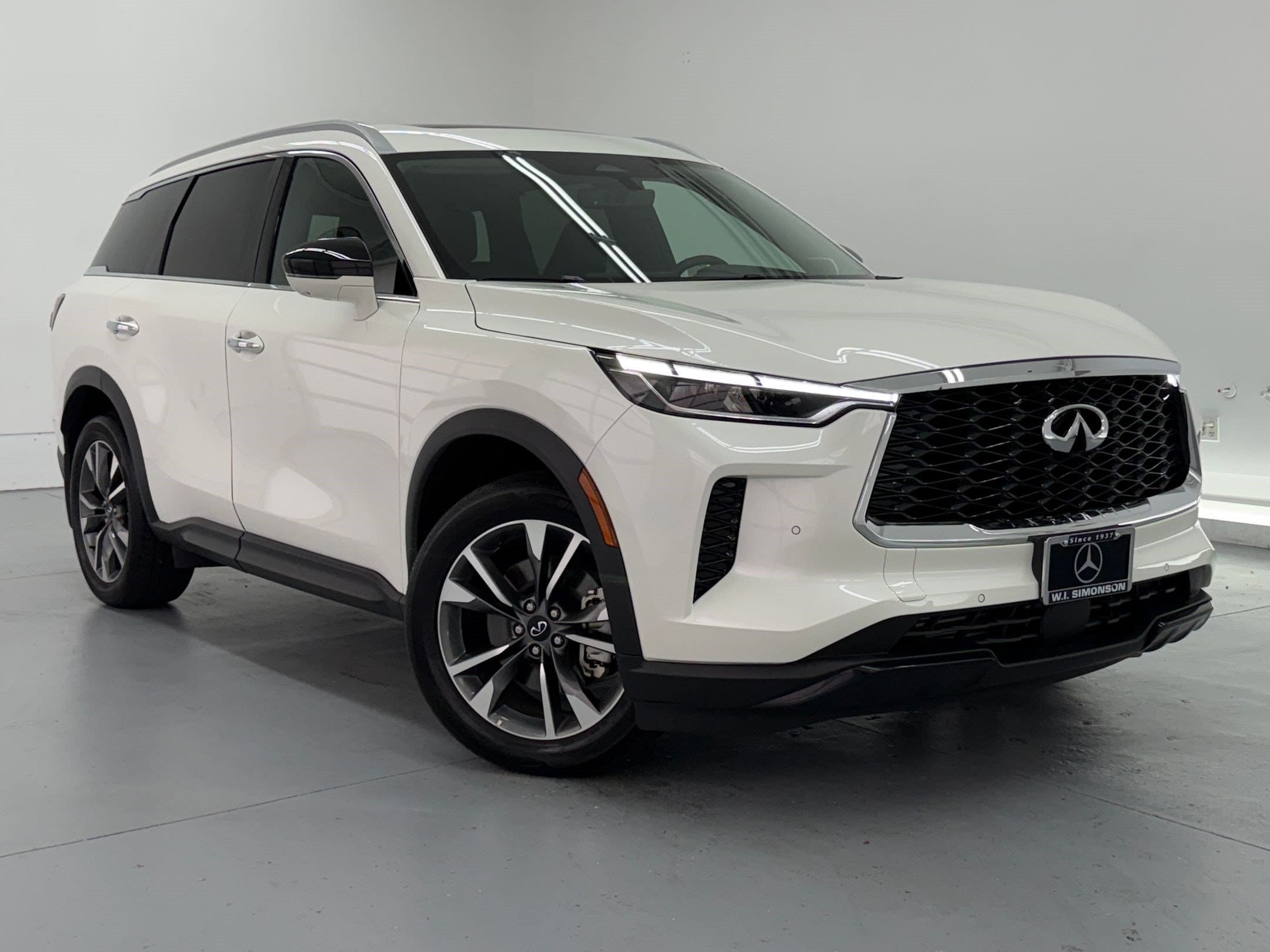 QX60 LUXE SUV