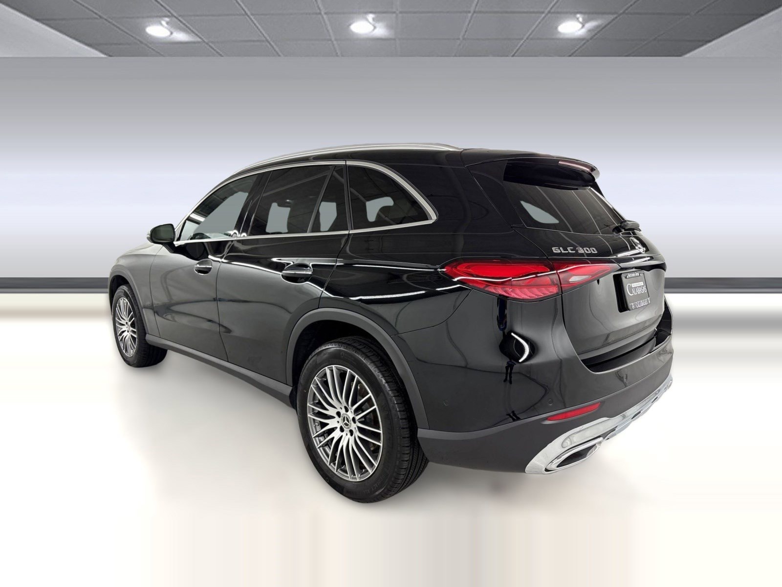 2026 Mercedes-Benz GLC 300 photo 2