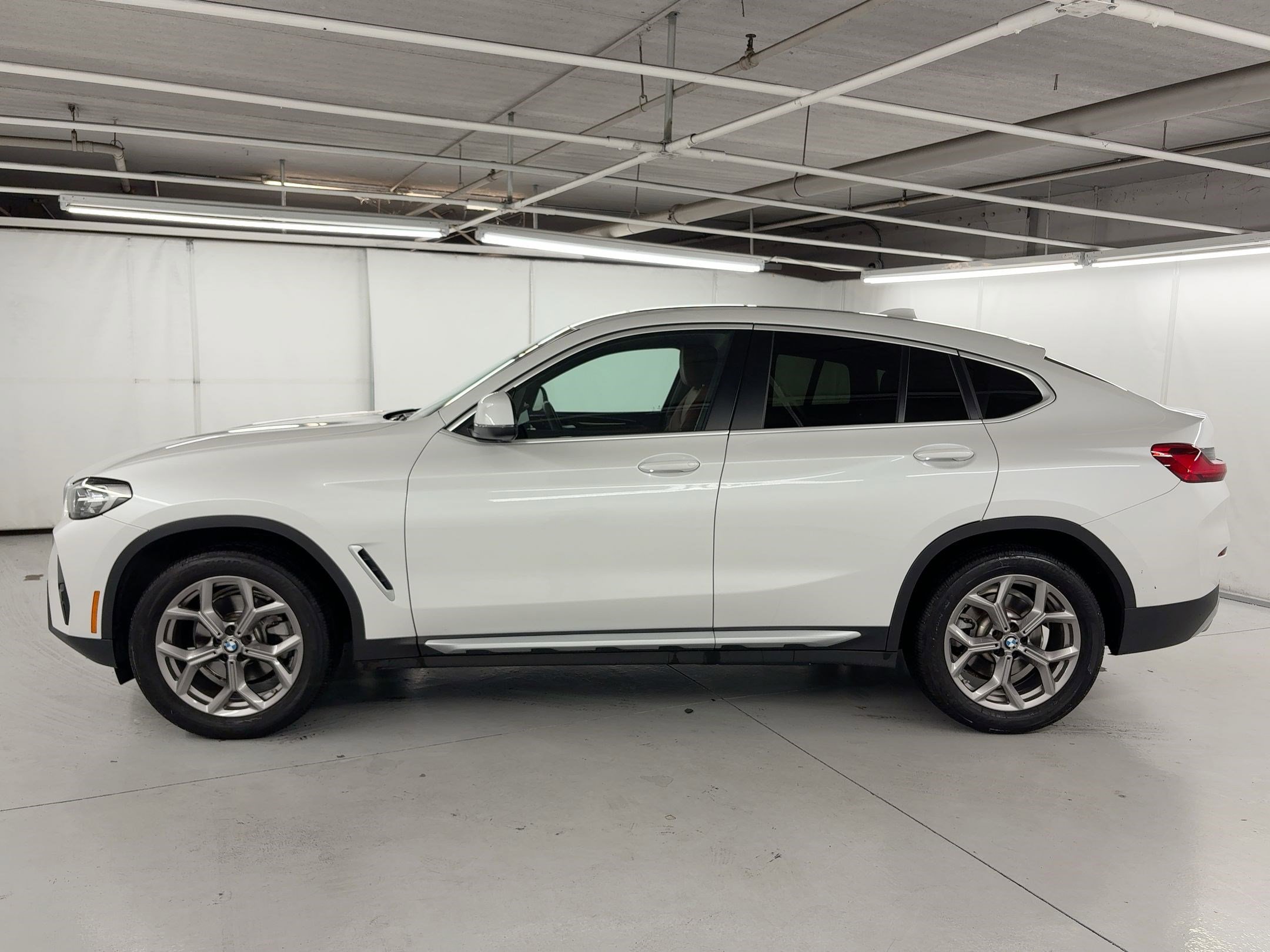 2022 Bmw X4 xDrive30i photo 2