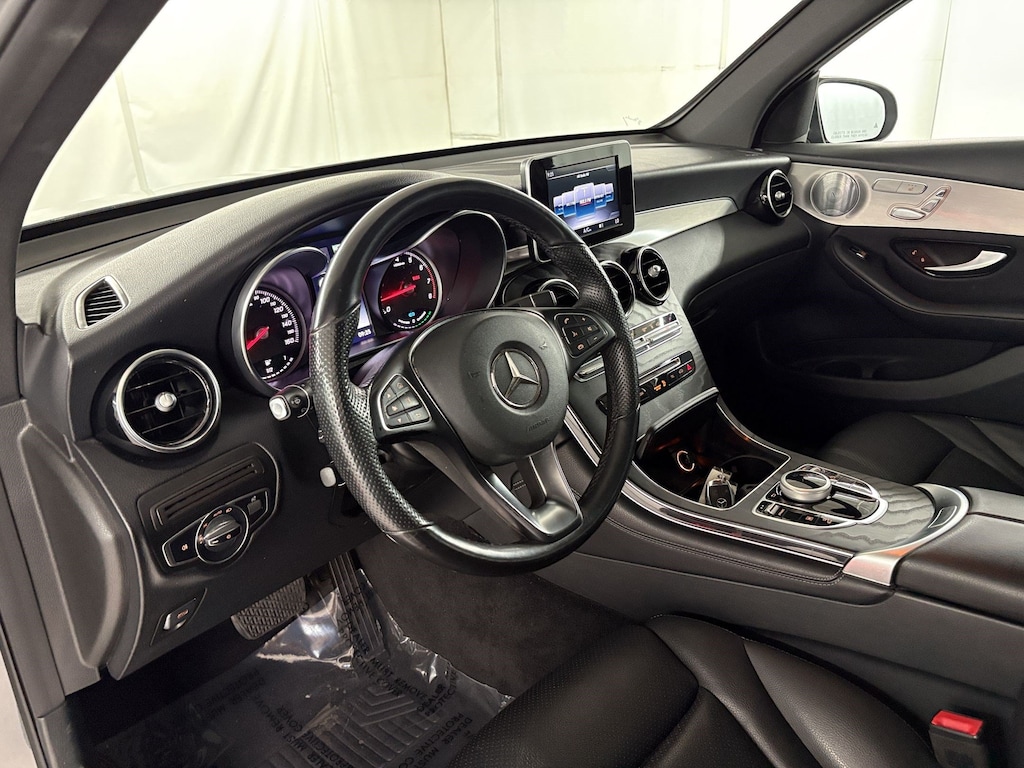 Used 2019 Mercedes-Benz GLC 350e 4MATIC SUV