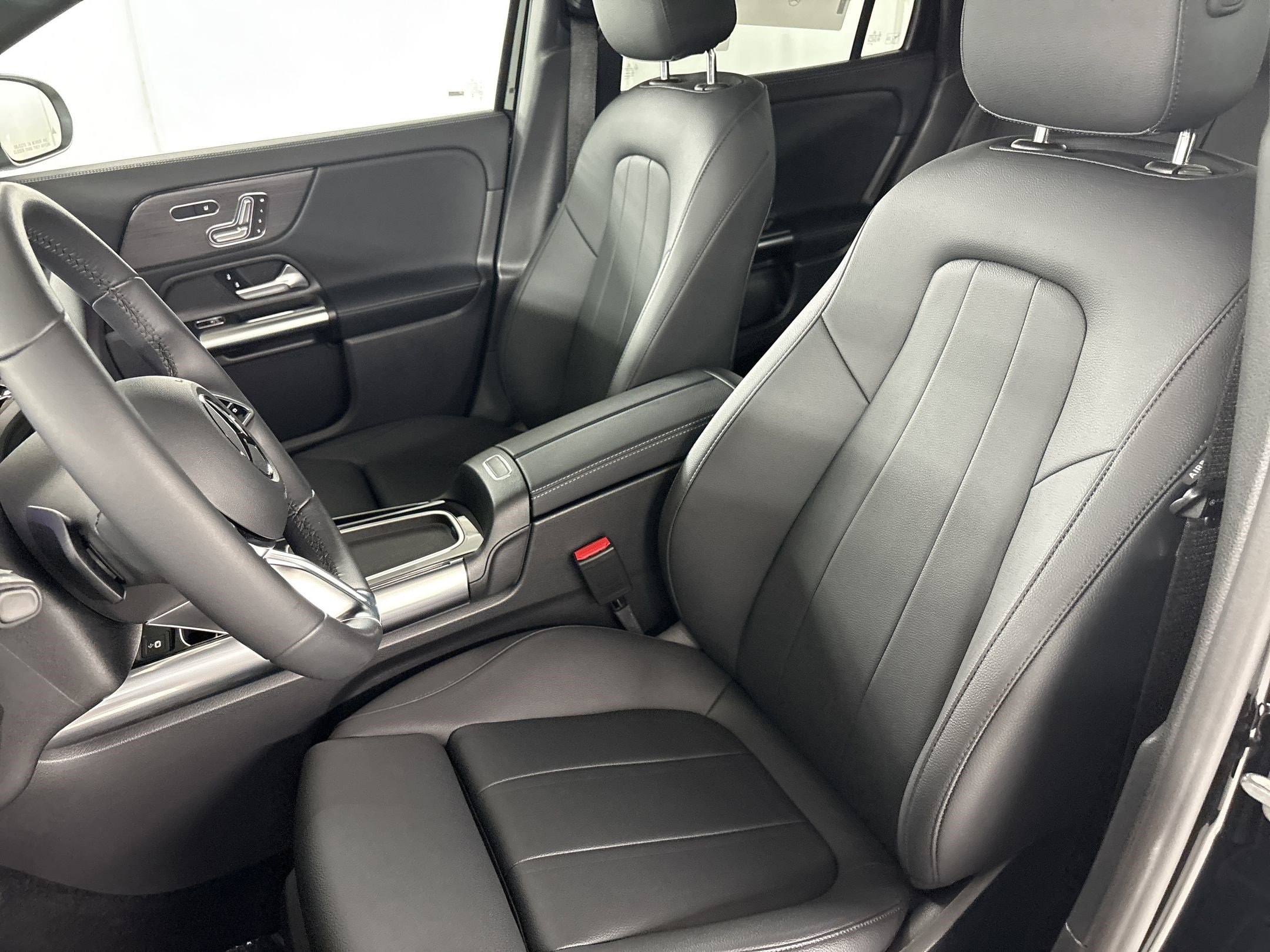 2026 Mercedes-Benz GLA 250 photo 4