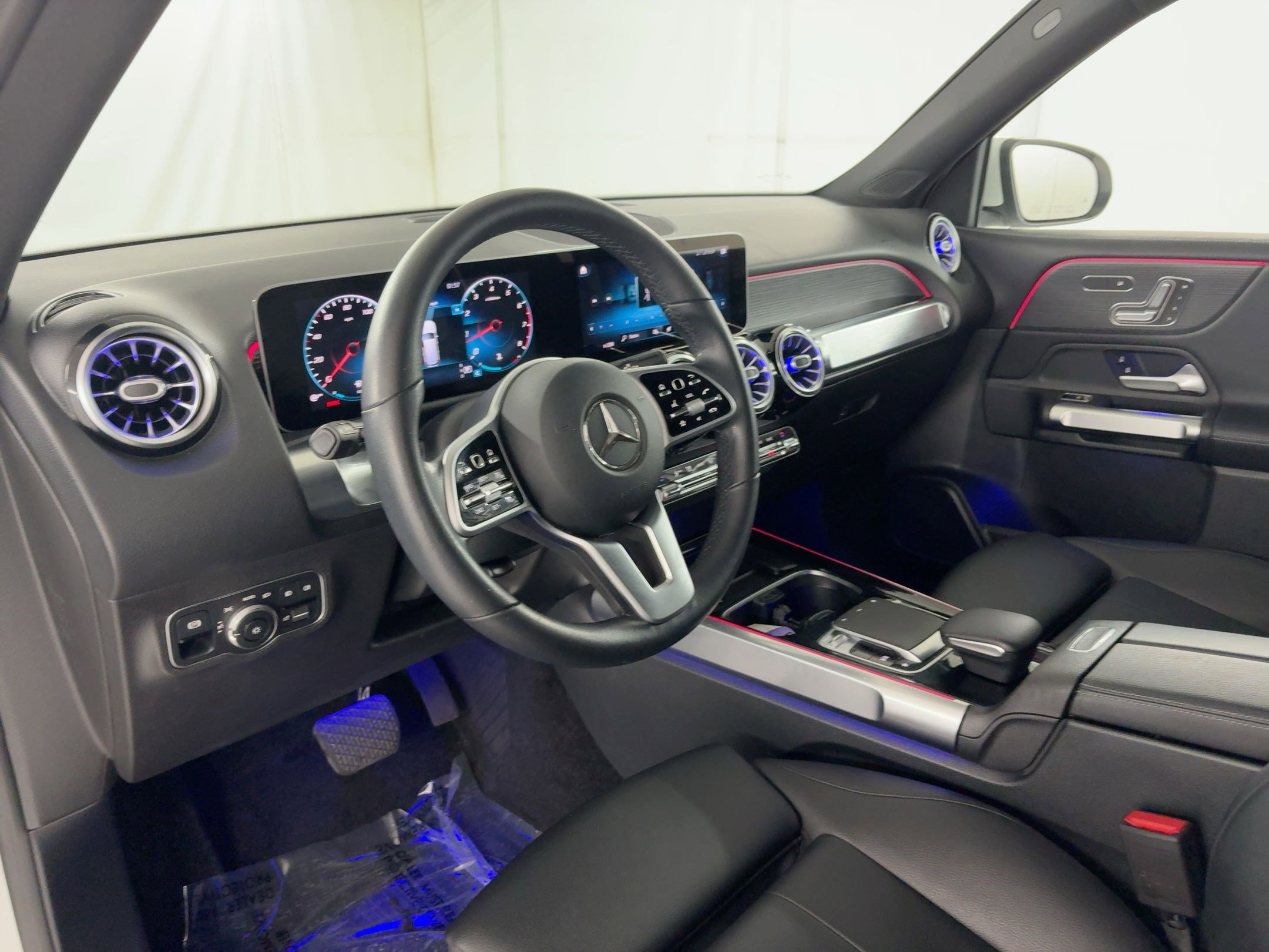 2020 Mercedes Benz GLB 250 photo 4