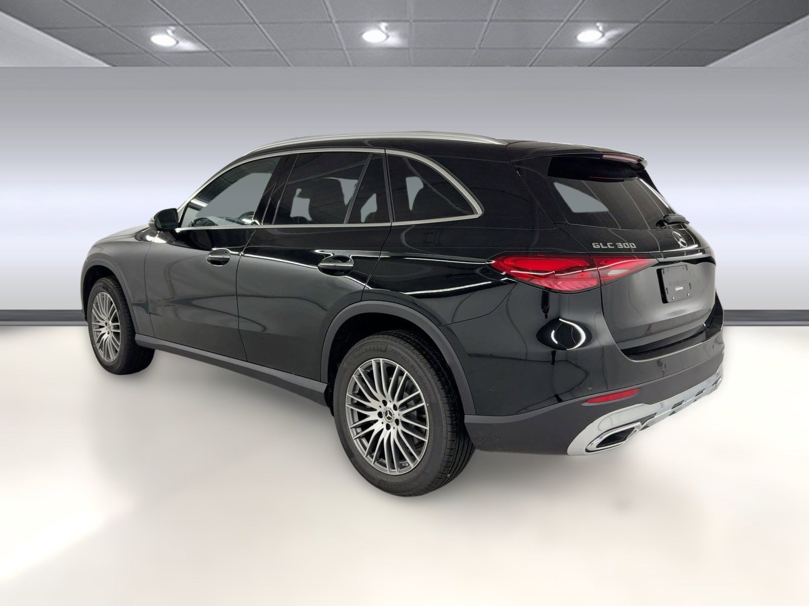 2026 Mercedes Benz GLC 300 photo 3
