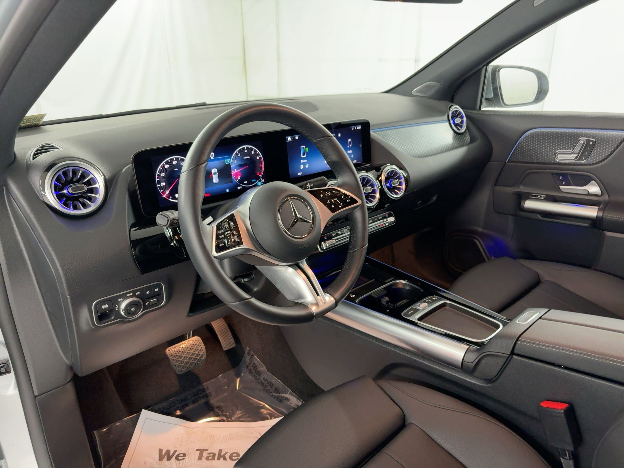 2025 Mercedes Benz GLA 250 photo 4