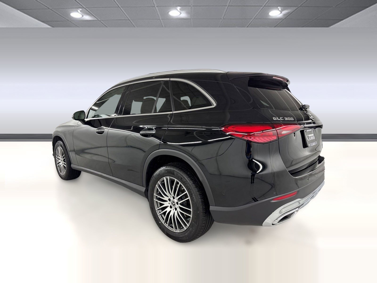 2026 Mercedes-Benz GLC 300 photo 2