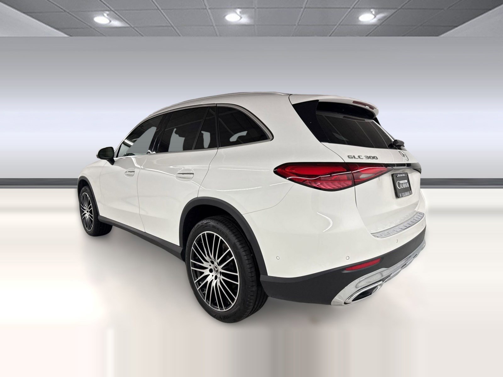 2023 Mercedes-Benz GLC 300 photo 2