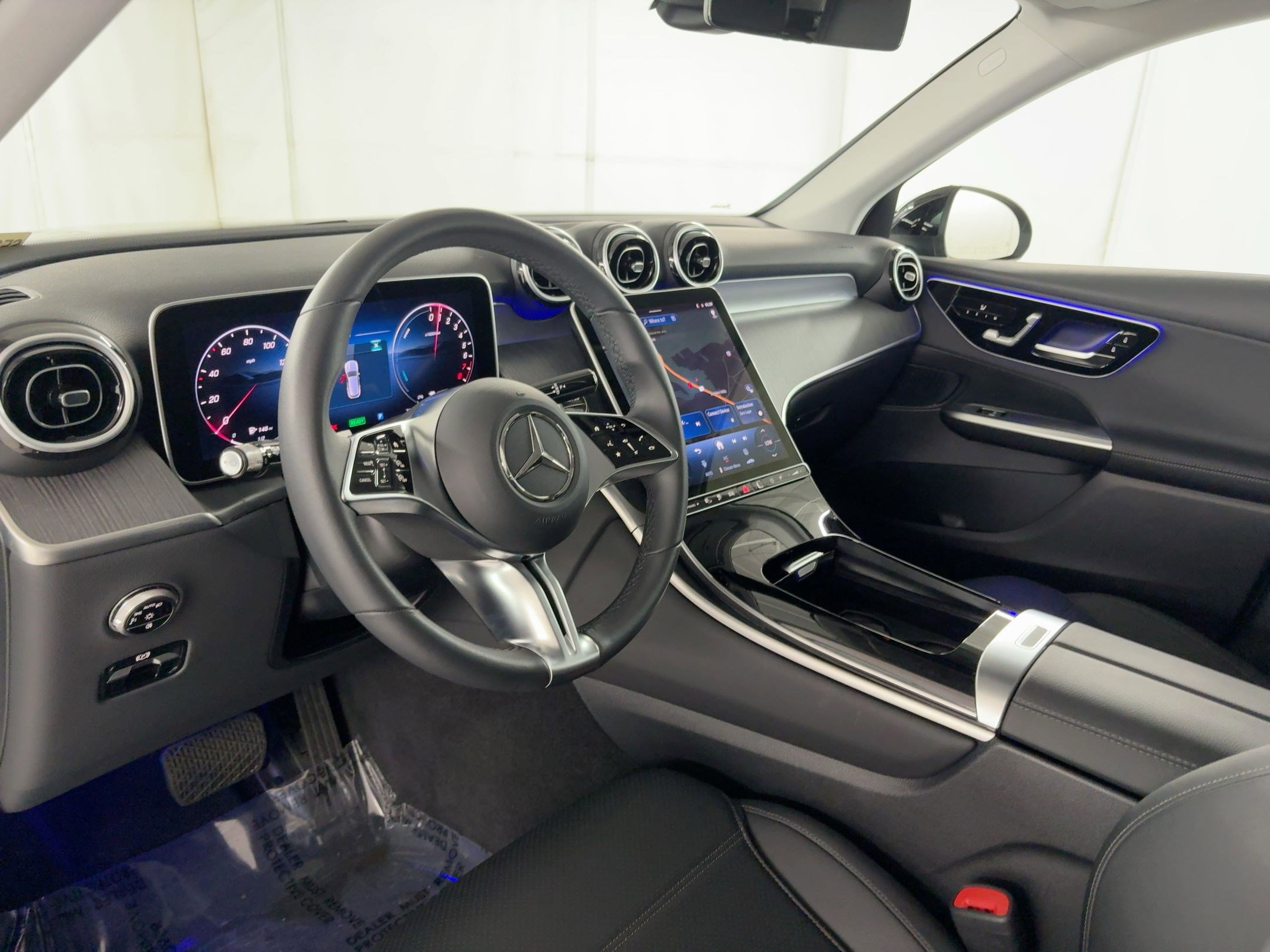 2025 Mercedes Benz GLC 350e 4MATIC photo 4