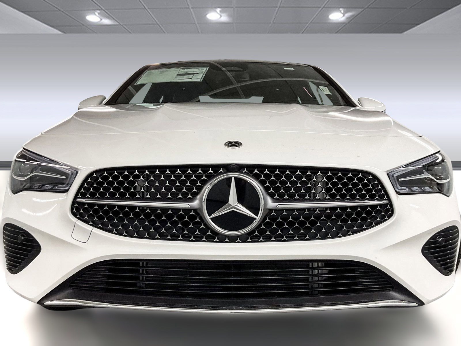 2025 Mercedes Benz CLA 250 photo 4