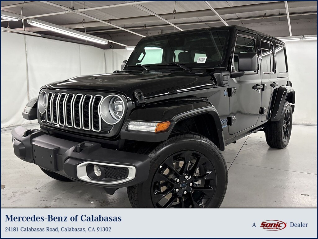 Used 2025 Jeep Wrangler 4xe Sahara SUV