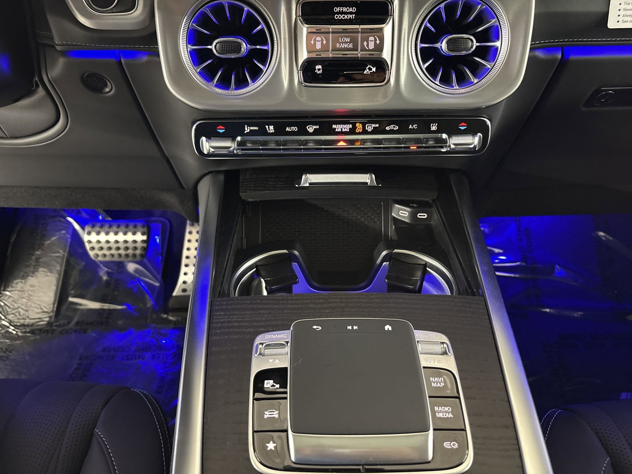 2025 Mercedes-Benz G-Class G580 - Photo 15