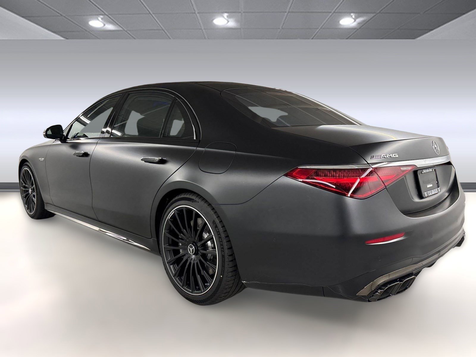 2026 Mercedes Benz S AMG 63 photo 3