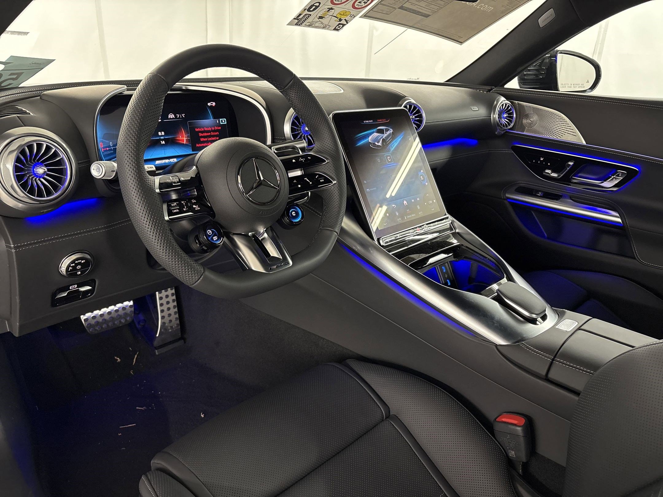 2025 Mercedes Benz AMG GT photo 4