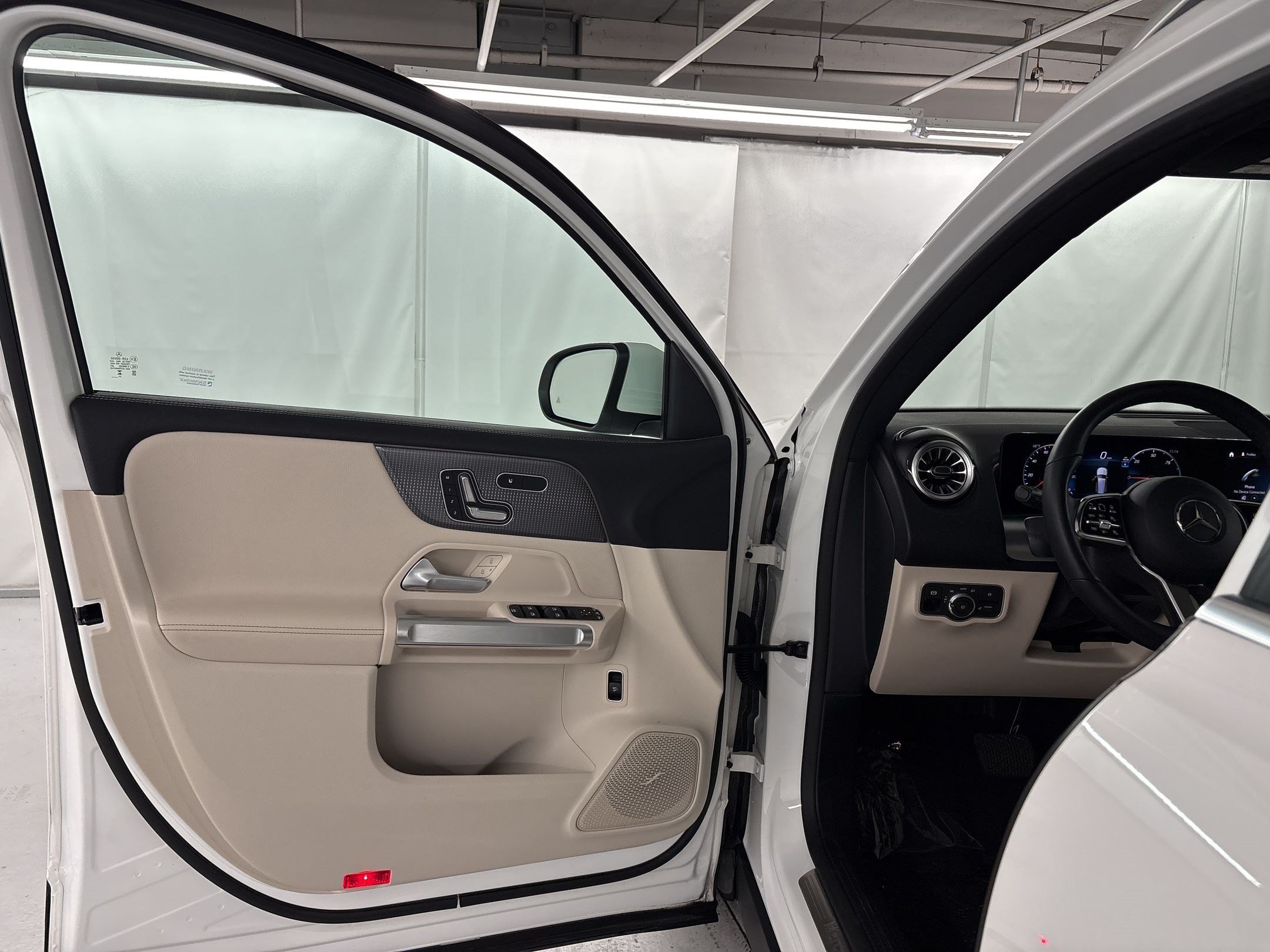 EQB 300 4MATIC SUV