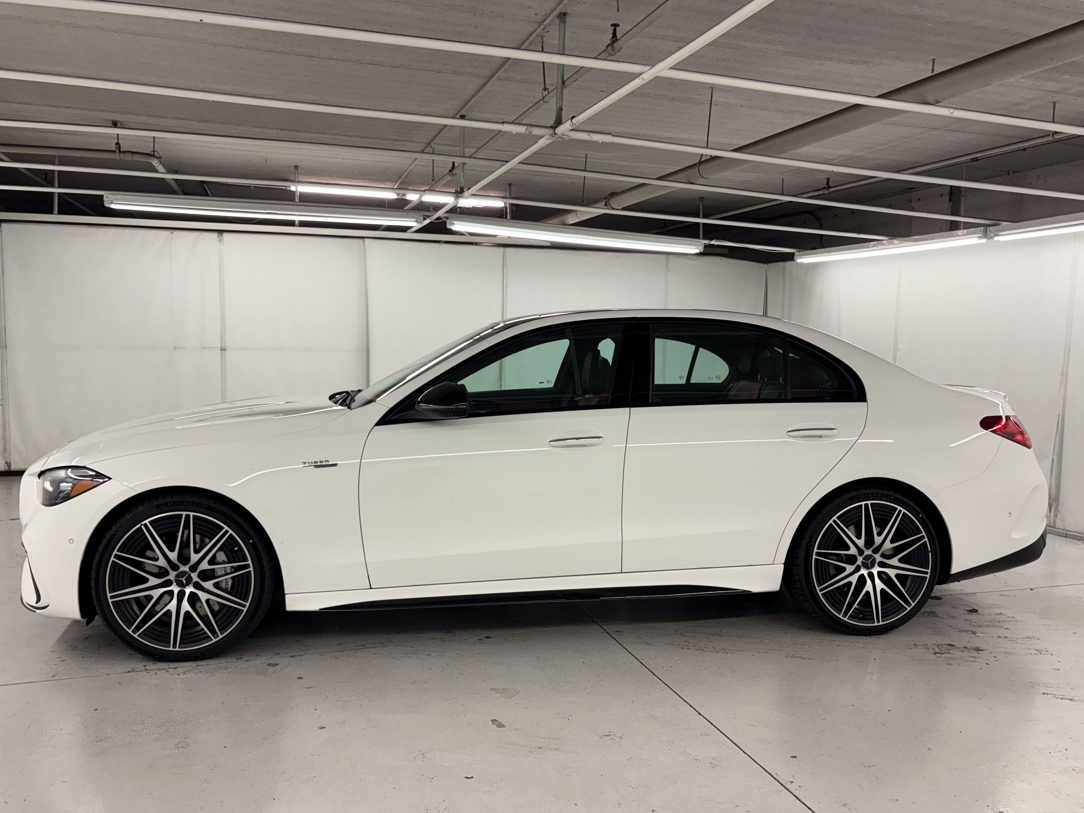 AMG C 43 4MATIC Sedan