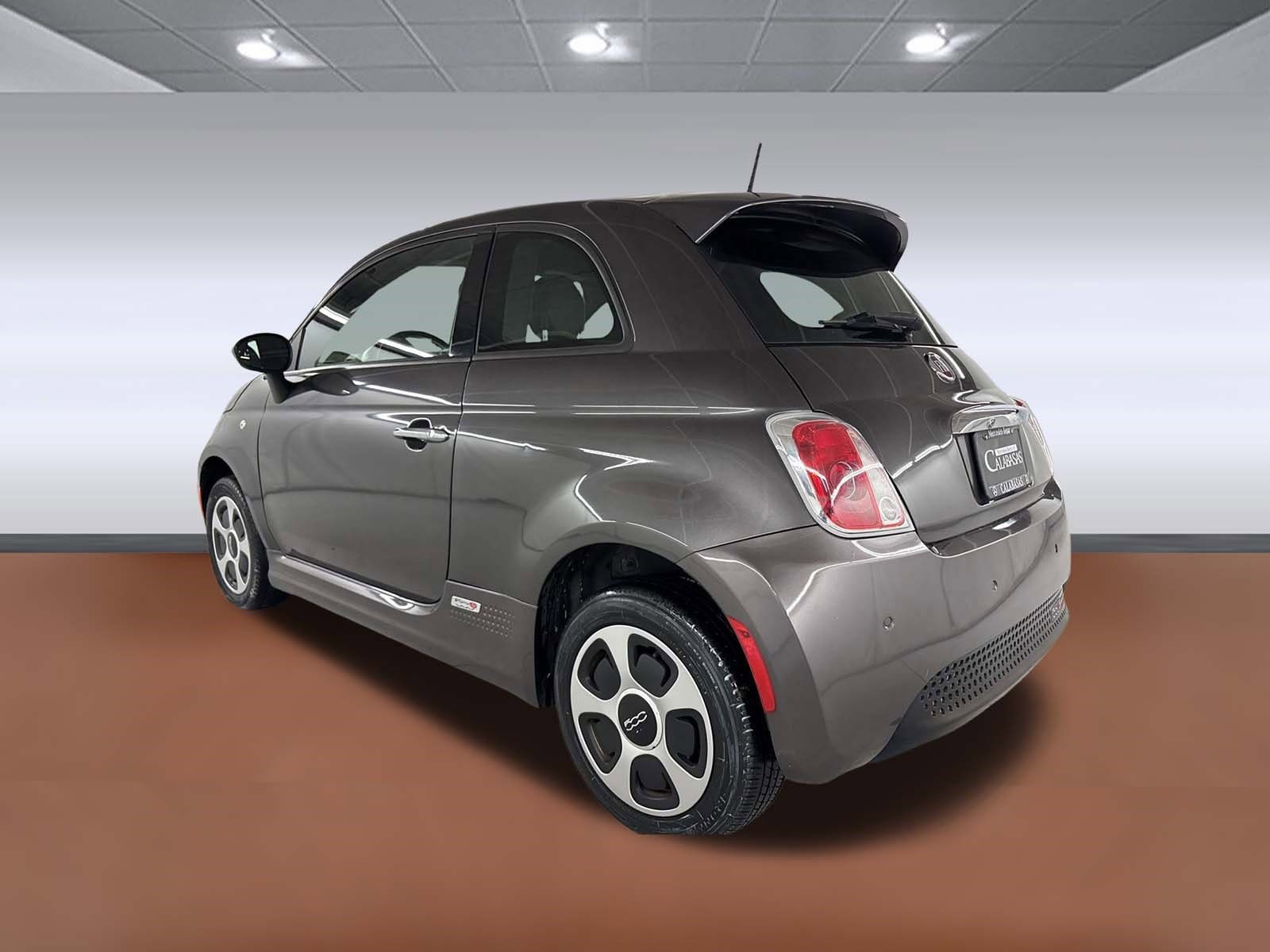 2018 FIAT 500e Battery Electric photo 2