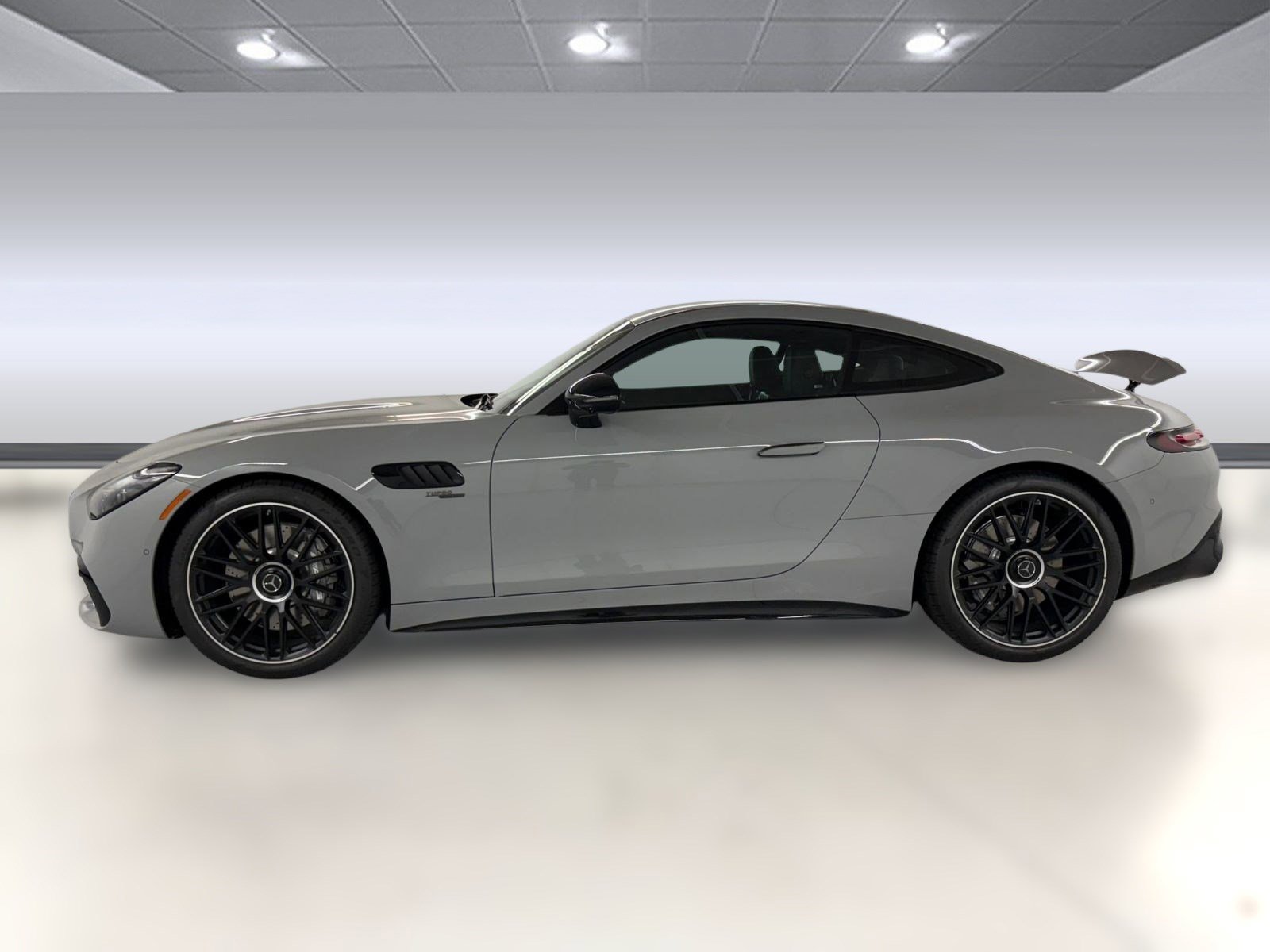2026 Mercedes Benz AMG GT photo 2