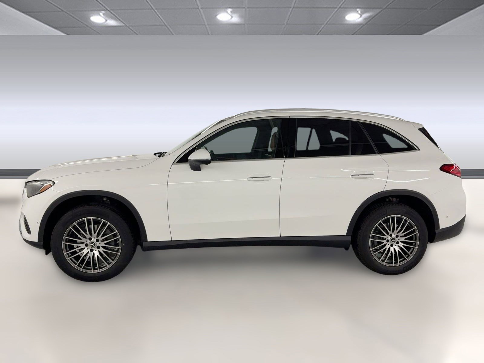 2026 Mercedes Benz GLC 300 photo 2