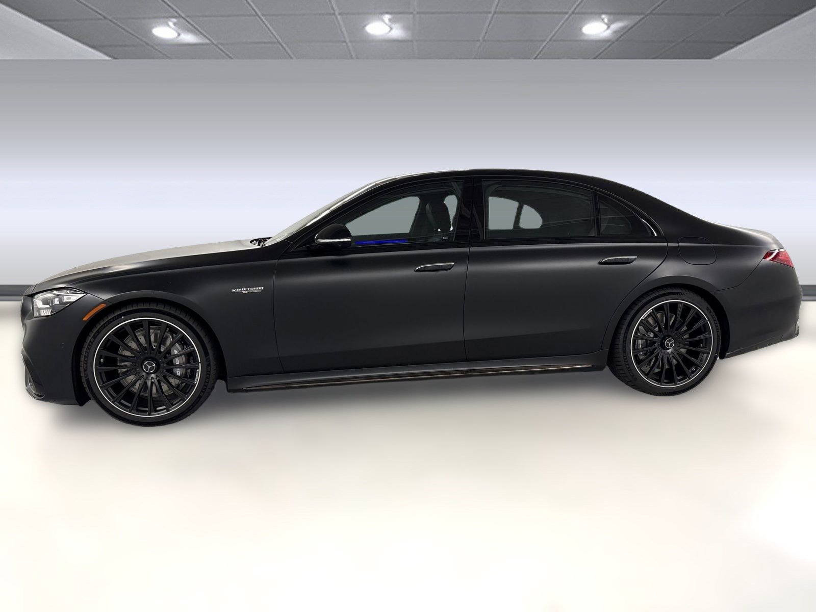 2026 Mercedes Benz S AMG 63 photo 2