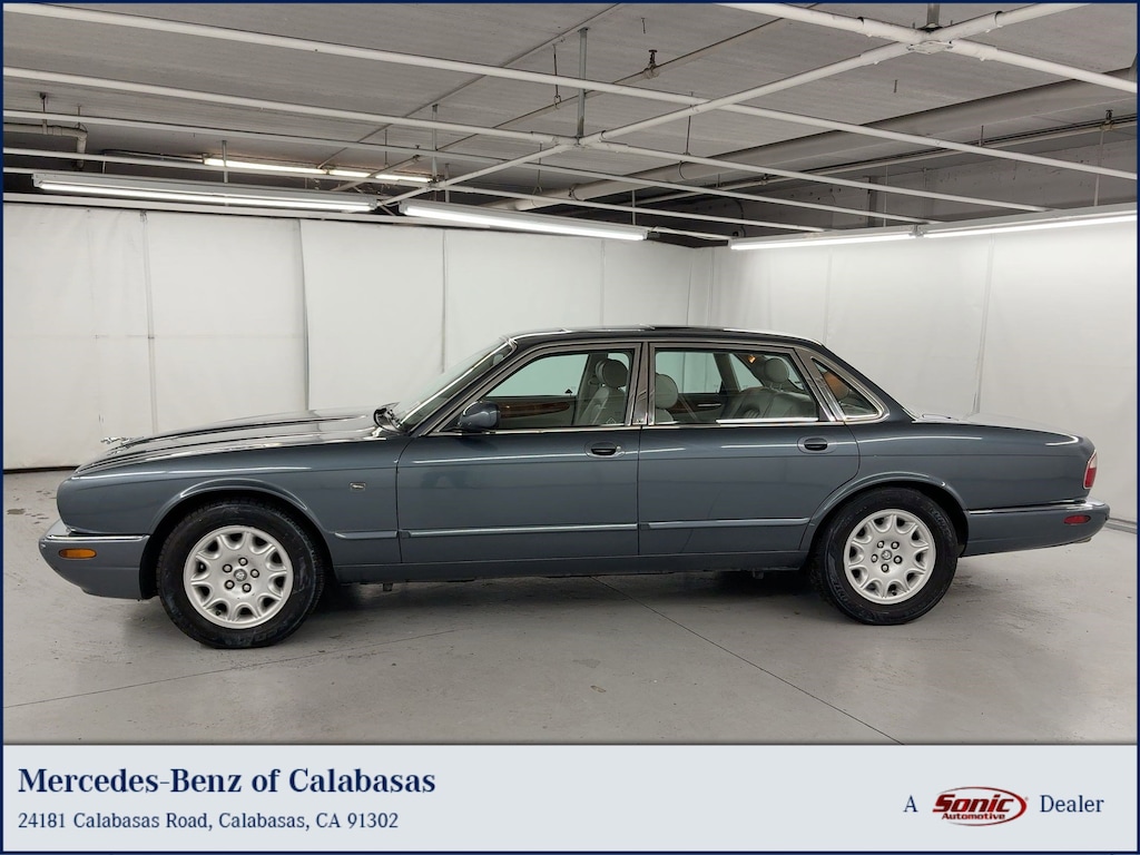Used 2001 Jaguar XJ8 Base Sedan