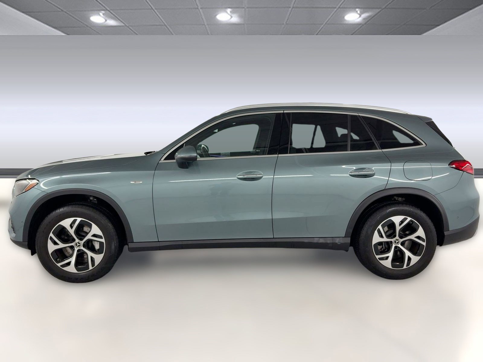 2025 Mercedes Benz GLC 350e 4MATIC photo 2