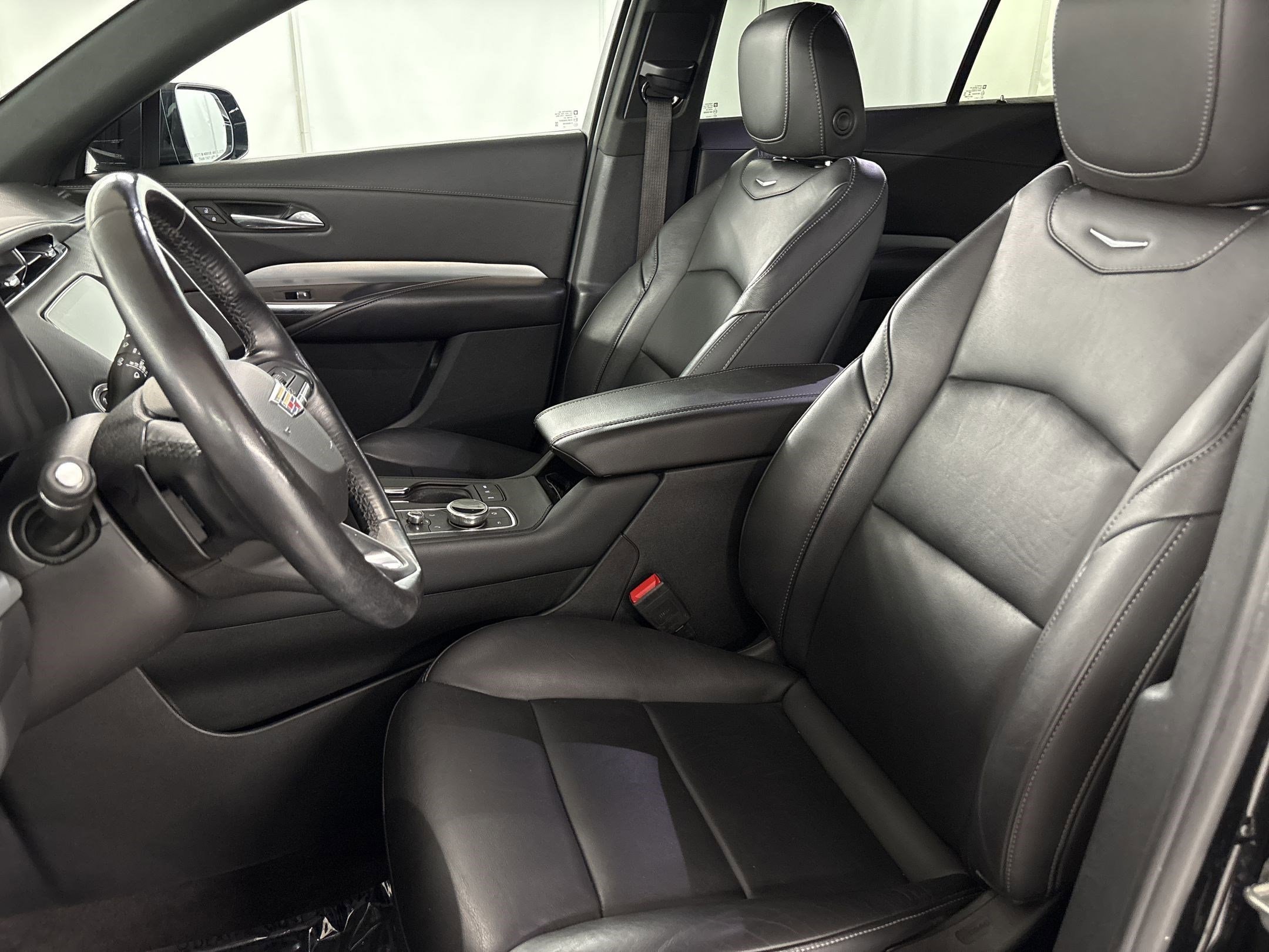 XT4 Premium Luxury SUV