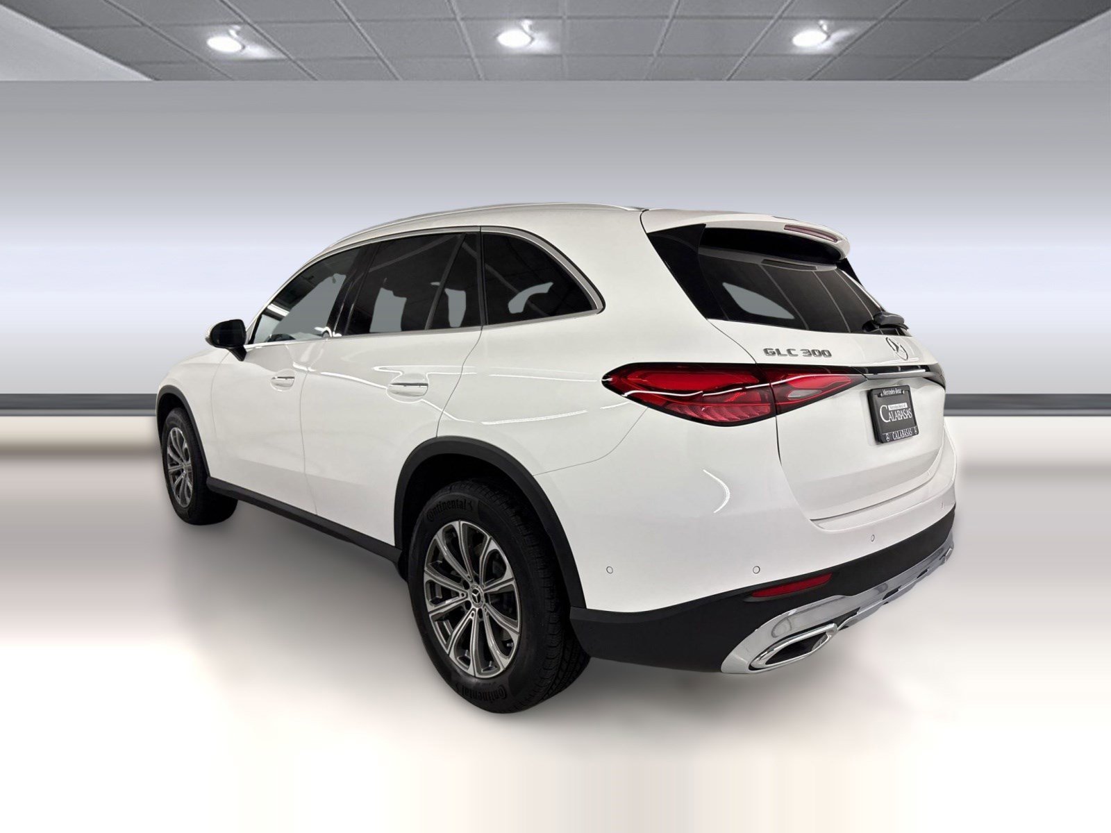 2026 Mercedes-Benz GLC 300 photo 2