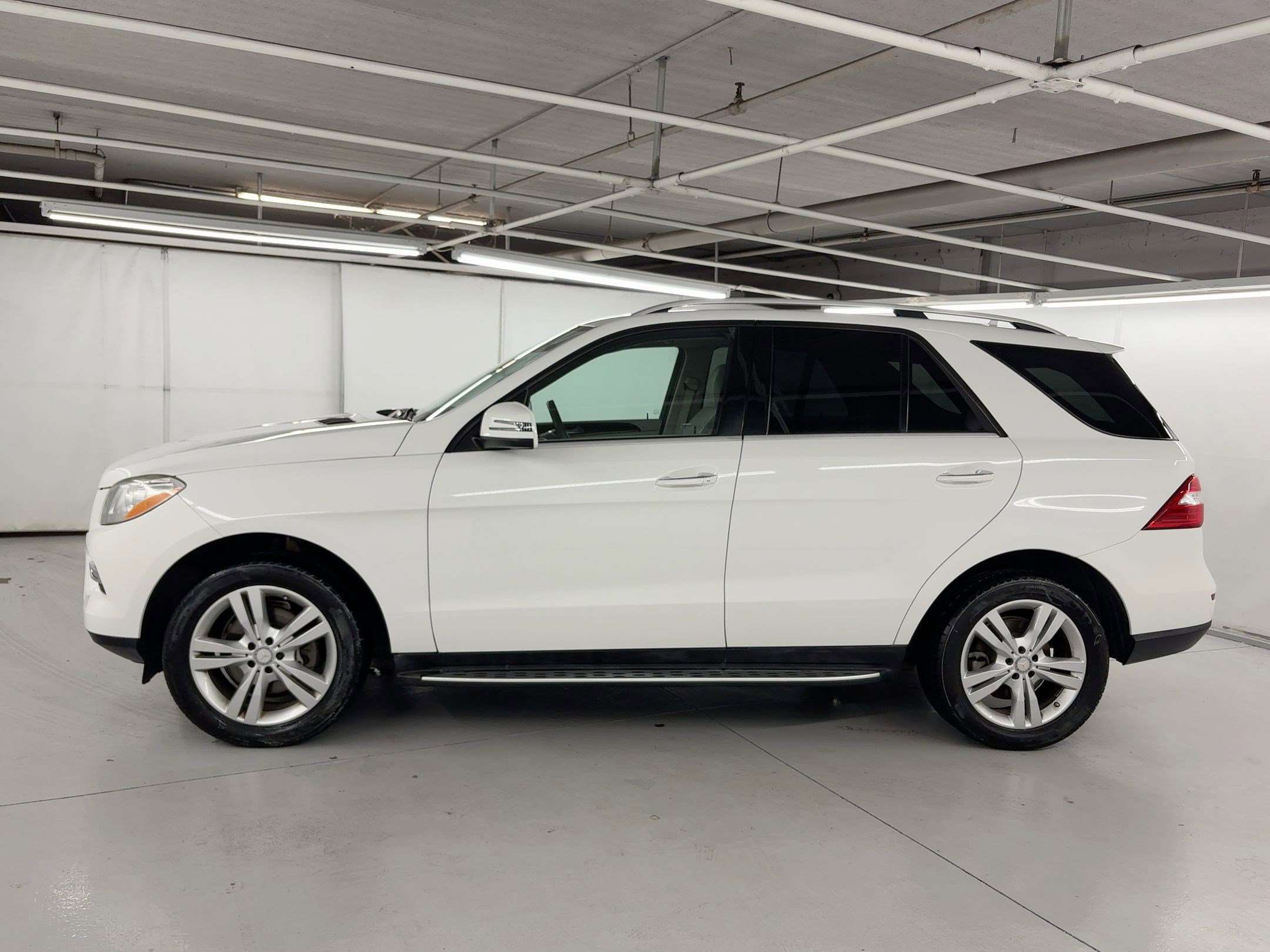 2015 Mercedes Benz ML 350 photo 2