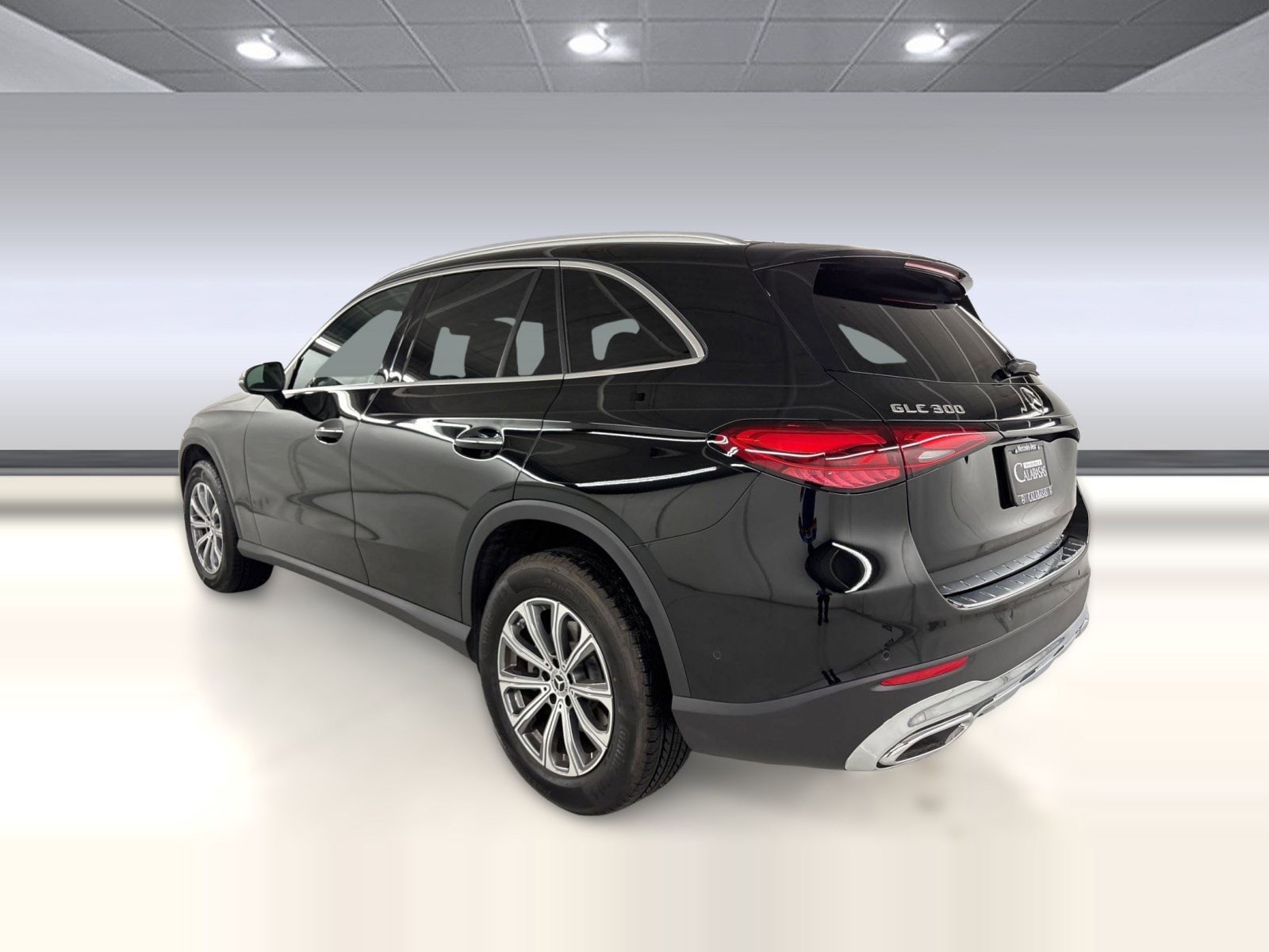 2026 Mercedes-Benz GLC 300 photo 2