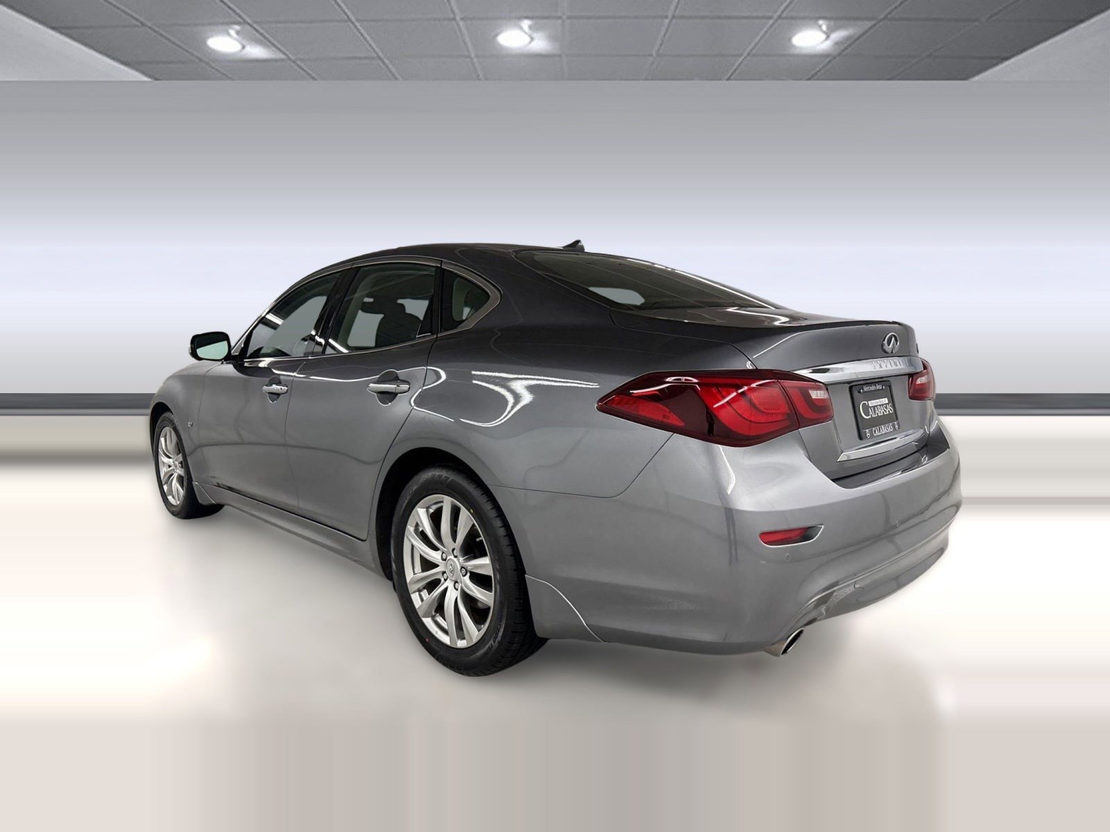 2019 INFINITI Q70 3.7 LUXE photo 2