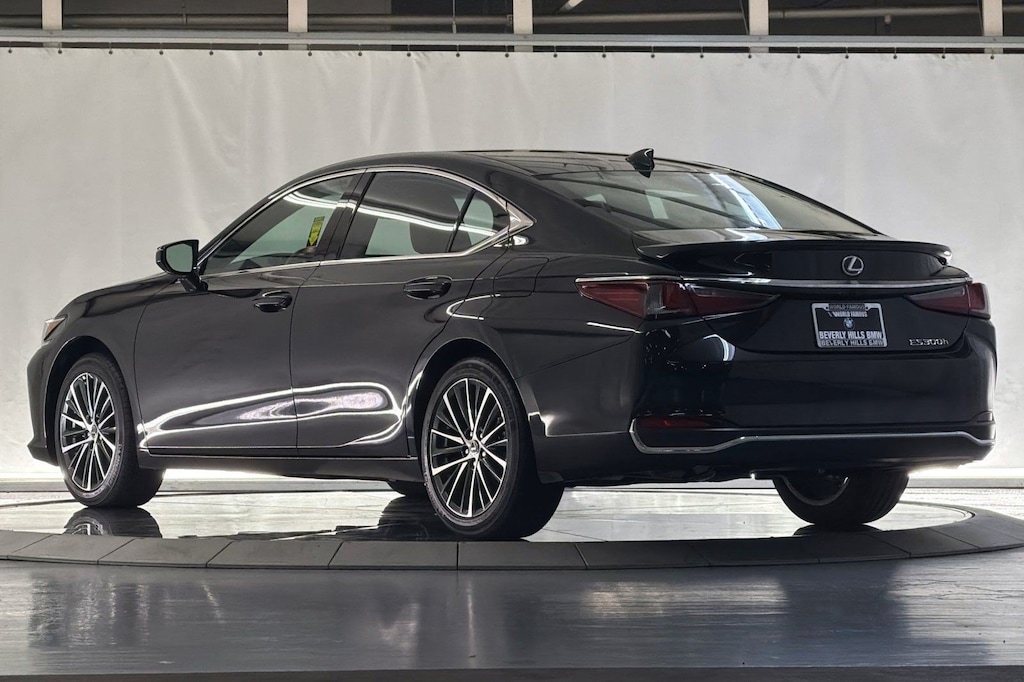 Used 2025 Lexus ES 300h Base Sedan