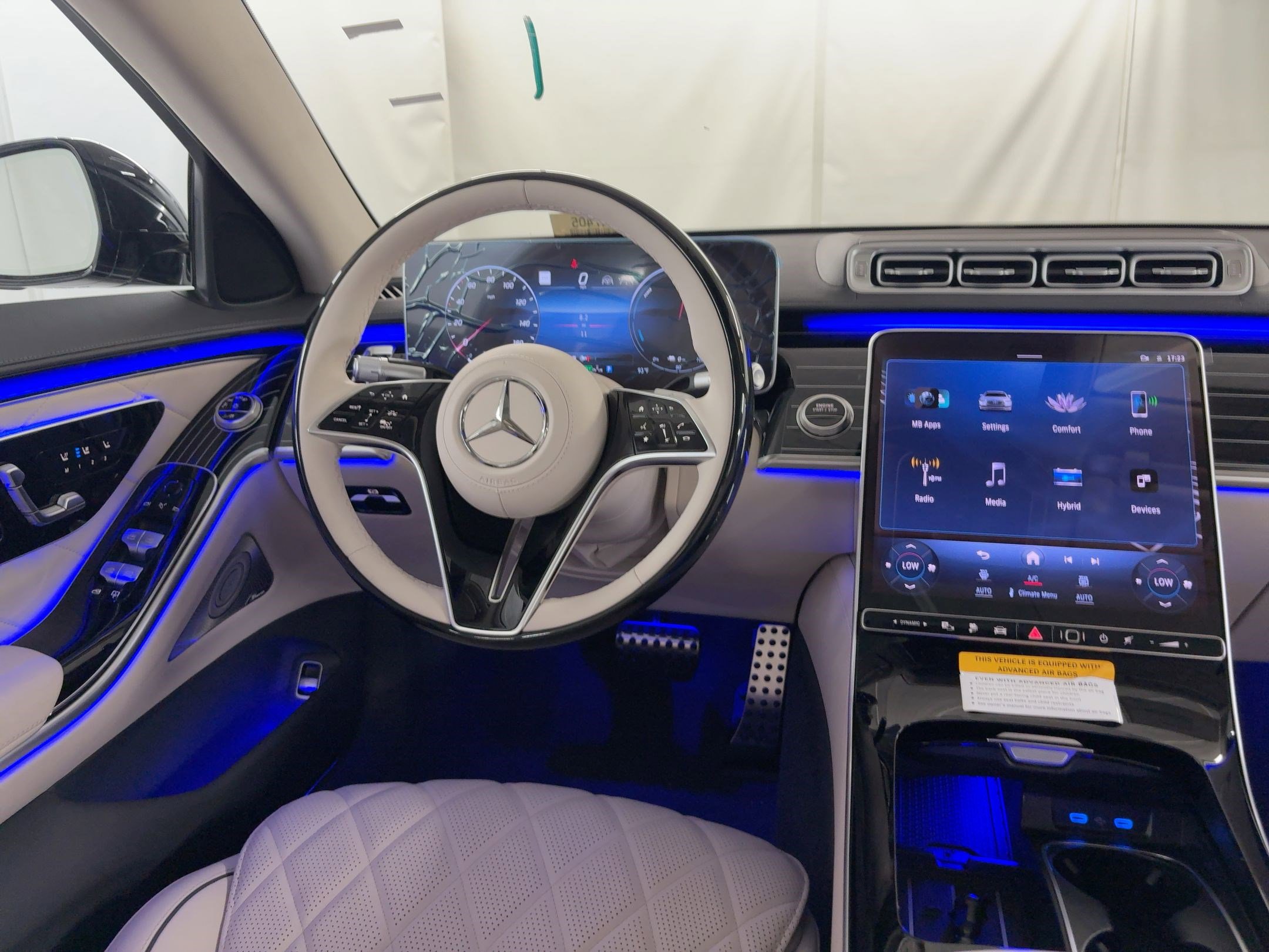 2026 Mercedes Benz S 580e 4MATIC photo 3