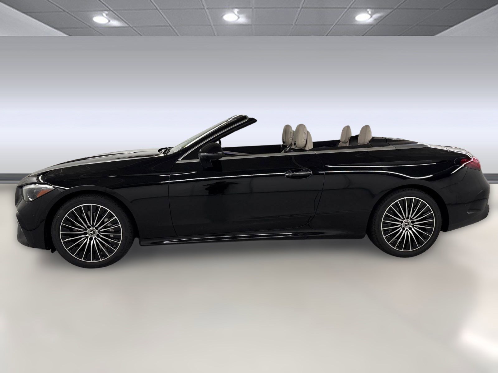 2026 Mercedes Benz CLE 450 4MATIC Cabriolet photo 2