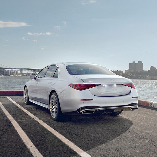 Mercedes-Benz S-Class
Rear Exterior