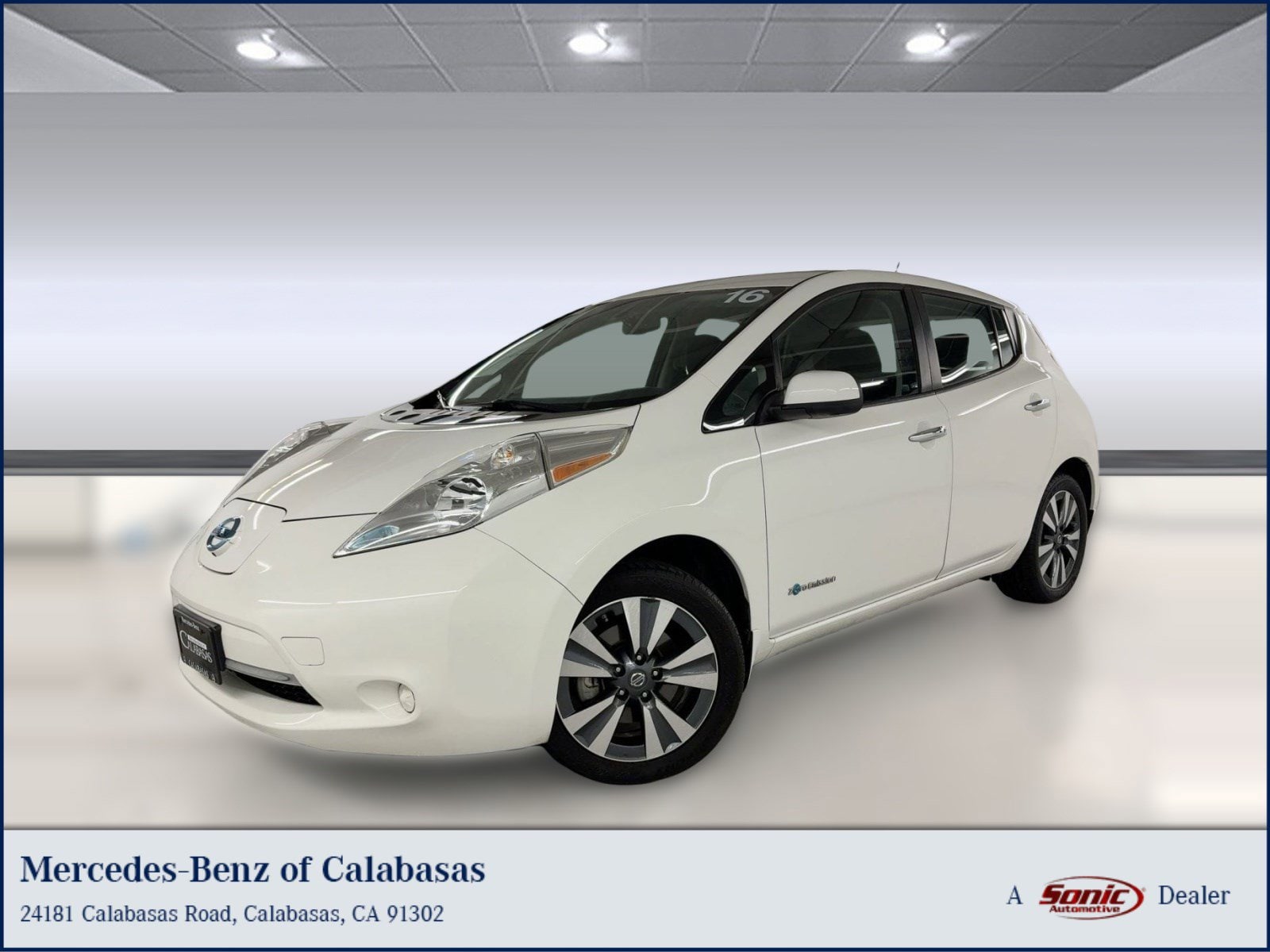 2016 Nissan LEAF SV's photo